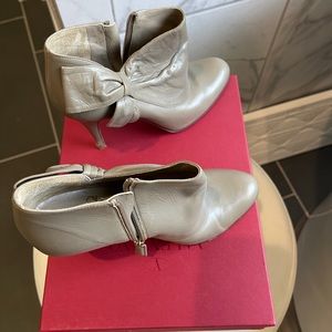 Valentino Garavani booties
